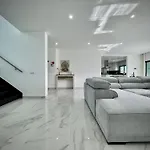 Villa Paraiso - With Private Pool Alcantarilha