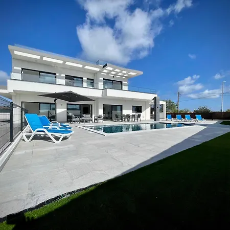 Paraíso - With Private Pool