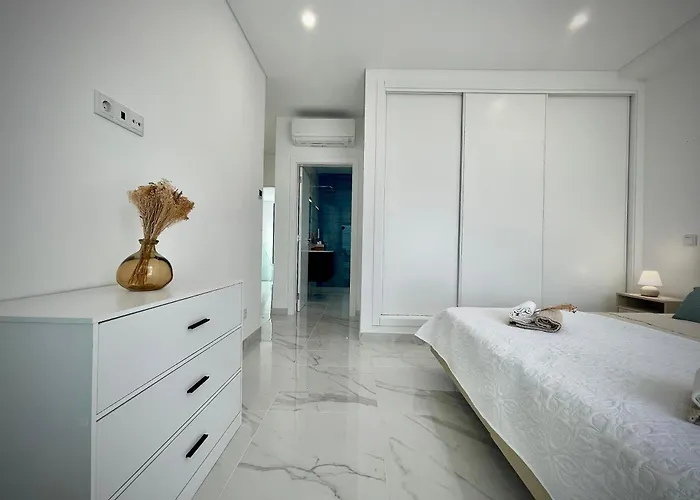 Villa Paraiso - With Private Pool *