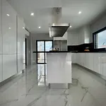 Paraiso - With Private Pool 别墅 *
