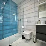 Paraiso - With Private Pool 别墅 *