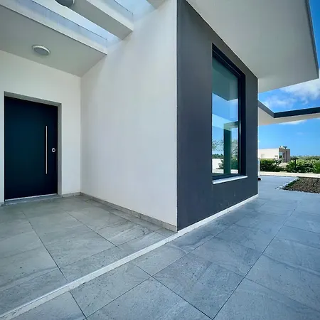 Villa Paraiso - With Private Pool *
