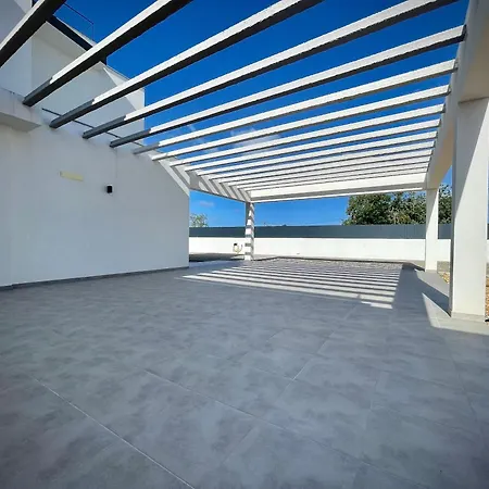 Paraiso - With Private Pool Villa Alcantarilha